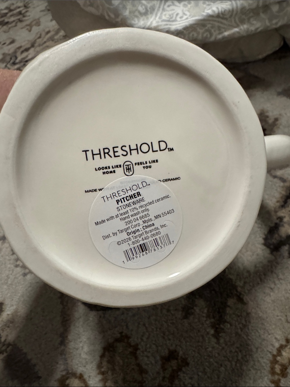 NWT, Threshold 69 fl oz Stoneware Radicchio Pitcher, White - Picture 5 of 6
